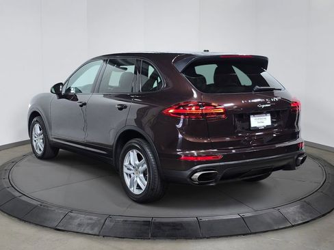 Used 2016 Porsche Cayenne AWD/4WD image 3