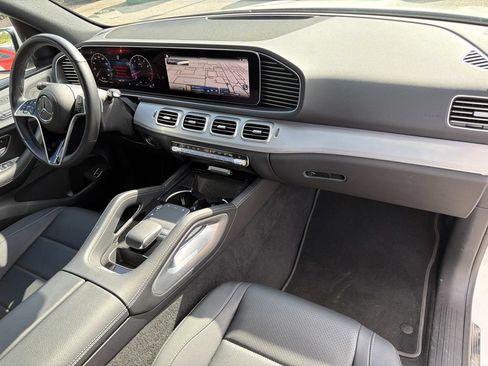 Used 2026 Mercedes-Benz GLE 350 4MATIC w/ Winter Package image 13