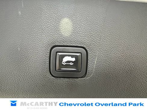 Used 2020 Chevrolet Traverse LT w/ LT Premium Package AWD/4WD image 31