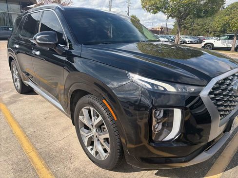Used 2022 Hyundai Palisade Limited w/ Cargo Package image 3