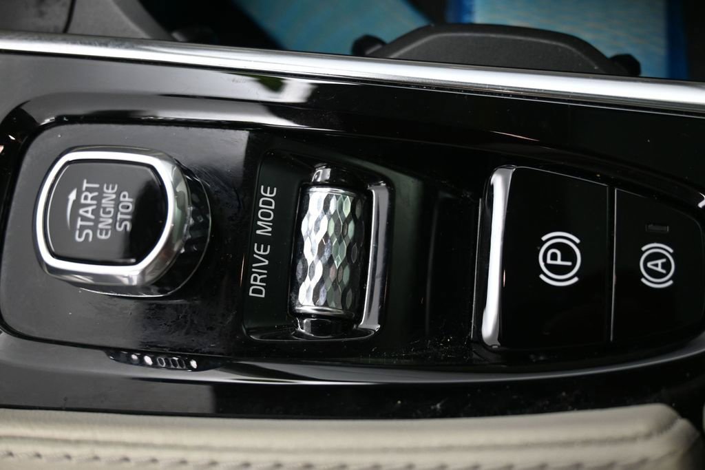 Used 2021 Volvo XC90 T6 Inscription AWD/4WD image 35