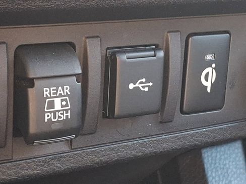 Certified 2022 Toyota Tacoma TRD Off-Road w/ TRD Premium Off Road Package AWD/4WD image 25