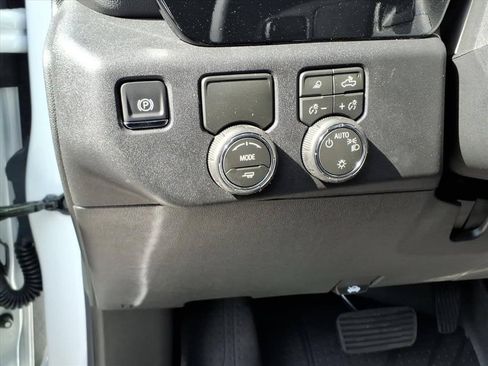 New 2026 Chevrolet Silverado 1500 LT w/ Safety Package RWD image 15