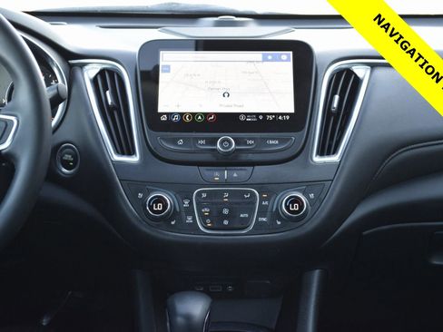 Used 2024 Chevrolet Malibu LT image 4