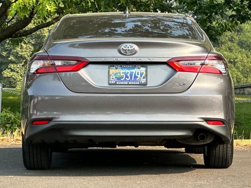 Used 2022 Toyota Camry LE w/ Cold Weather Package FWD image 7