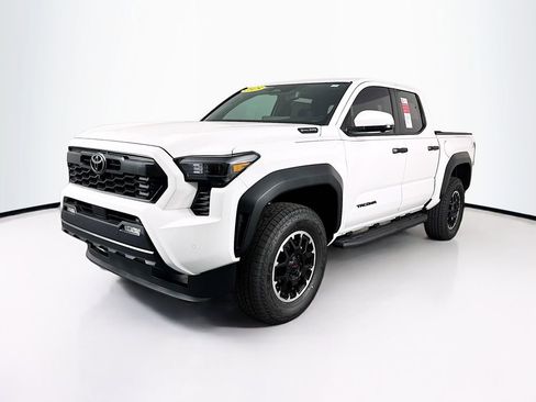 New 2025 Toyota Tacoma TRD Off-Road image 3