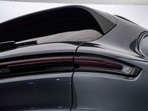 New 2026 Porsche Cayenne image 12