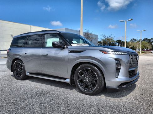 New 2026 INFINITI QX80 4WD image 3