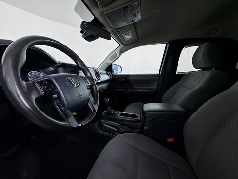 Used 2020 Toyota Tacoma SR image 19
