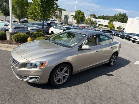 Used 2014 Volvo S60 T5 FWD image 5