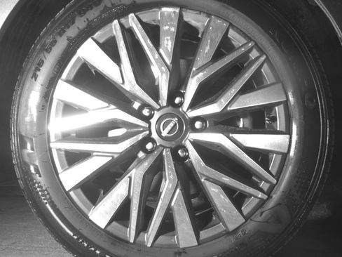 Used 2025 Nissan Altima 2.5 SV image 13