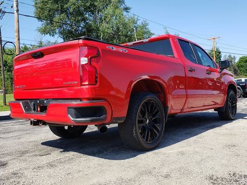 Used 2019 Chevrolet Silverado 1500 Custom w/ Custom Value Package AWD/4WD image 7