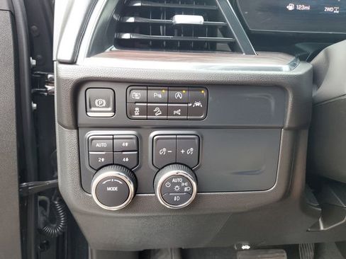 Used 2025 Chevrolet Tahoe Z71 AWD/4WD image 27