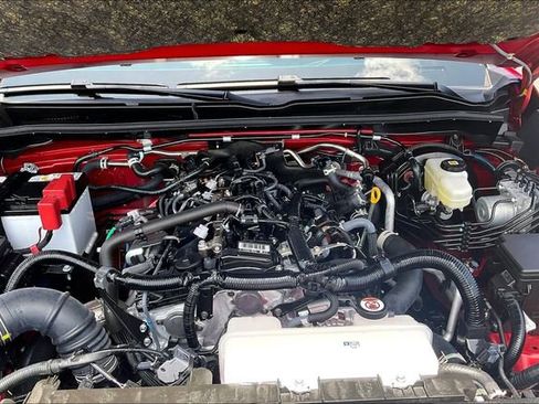 Used 2025 Toyota 4Runner Limited AWD/4WD image 32