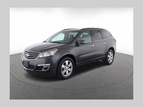 Used 2016 Chevrolet Traverse LT w/ Style and Technology Package image 1