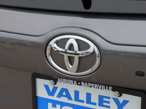 Used 2016 Toyota Highlander XLE image 30