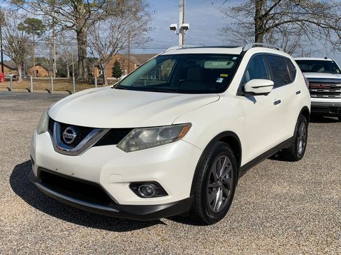 Used 2016 Nissan Rogue SL w/ SL Premium Package image 4
