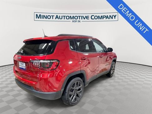 New 2026 Jeep Compass Latitude AWD/4WD image 8