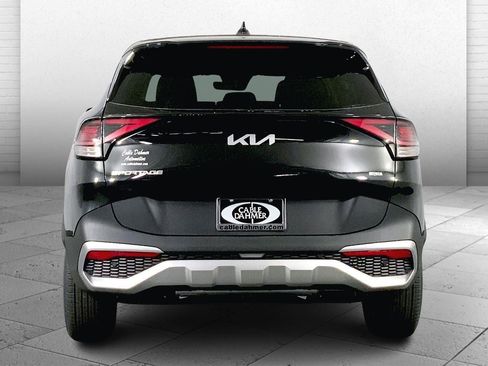 New 2025 Kia Sportage LX AWD/4WD image 4