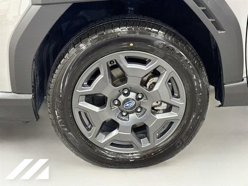 Used 2026 Subaru Outback Premium AWD/4WD image 32