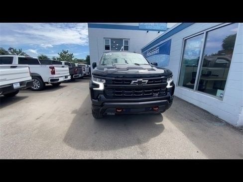 Used 2025 Chevrolet Silverado 1500 LT Trail Boss w/ Protection Package image 4