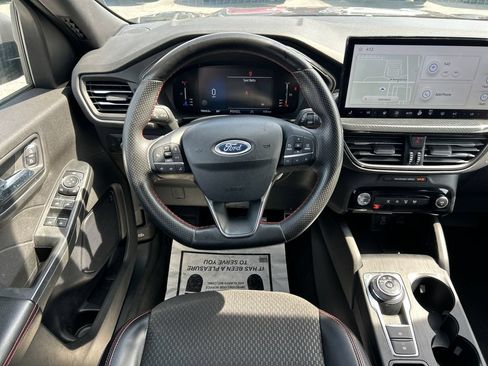 Used 2023 Ford Escape ST-Line w/ Tech Pack #1 FWD image 15