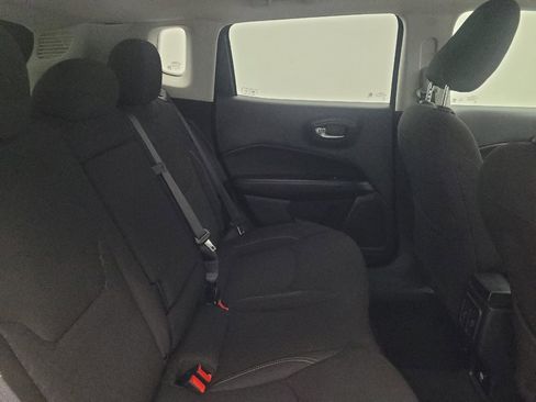 Used 2021 Jeep Compass Sport FWD image 19