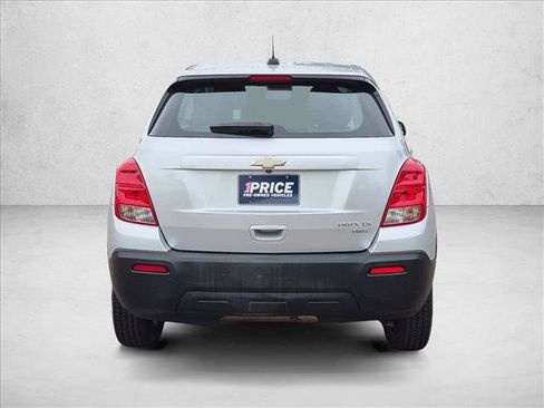 Used 2016 Chevrolet Trax LS AWD/4WD image 7