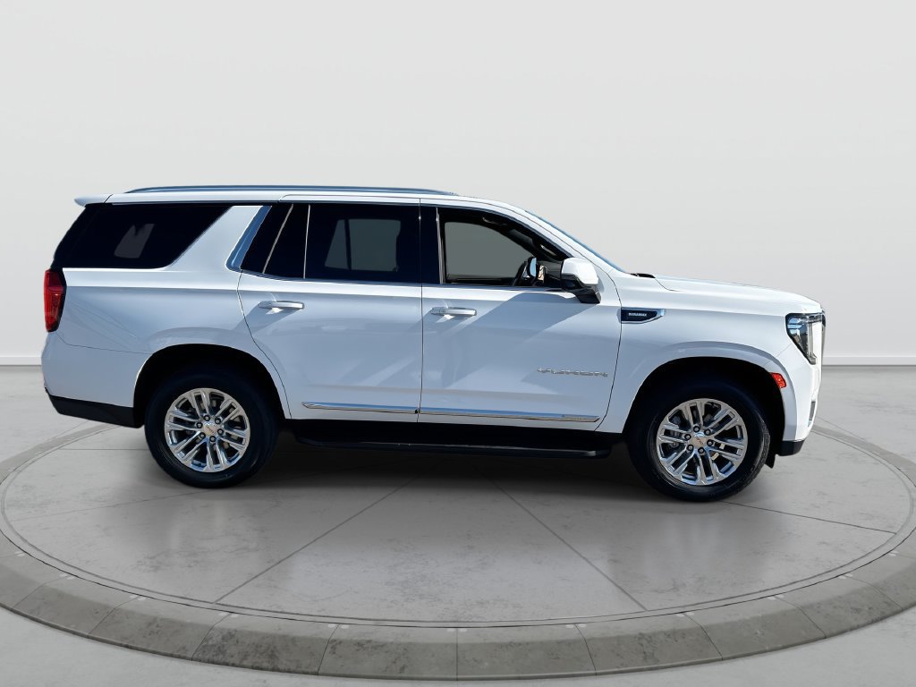Used 2023 GMC Yukon SLT w/ SLT Luxury Package AWD/4WD image 9