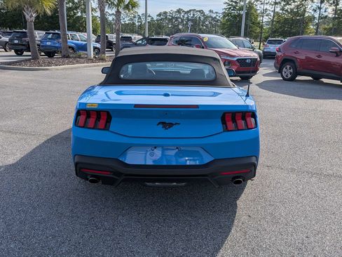 Used 2026 Ford Mustang Premium RWD image 5