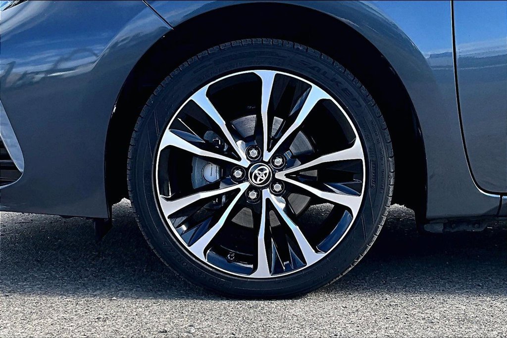 Used 2017 Toyota Corolla SE FWD image 12