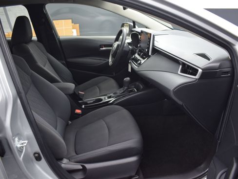 Used 2021 Toyota Corolla LE FWD image 10