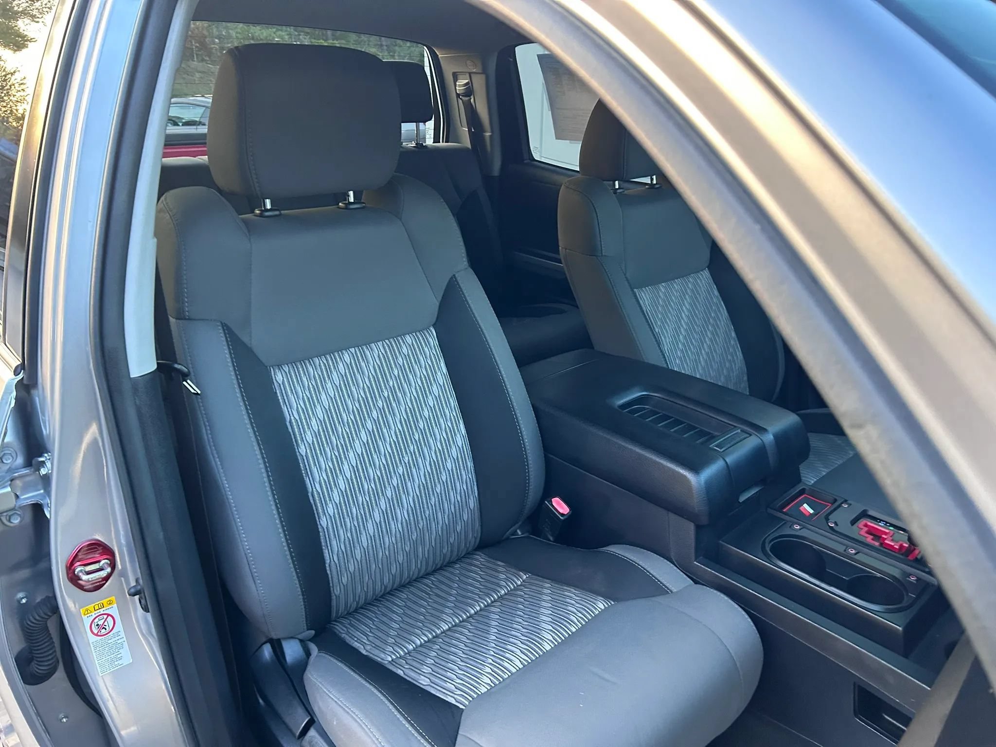 Used 2018 Toyota Tundra SR5 w/ SR5 Upgrade Package RWD image 68
