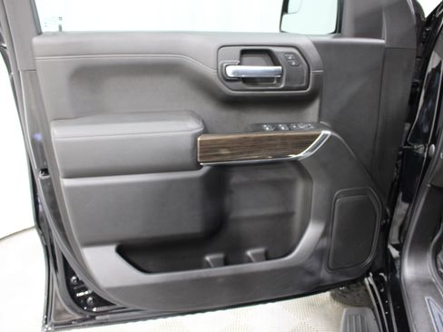 Used 2022 Chevrolet Silverado 1500 RST AWD/4WD image 6