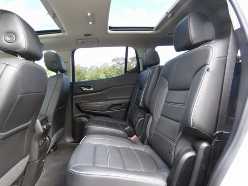 Used 2023 GMC Acadia Denali w/ Denali Ultimate Package image 22