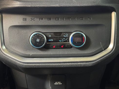 Used 2025 Ford Expedition Max Platinum AWD/4WD image 19