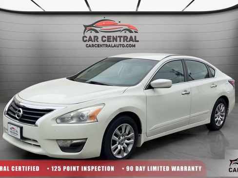 Used 2015 Nissan Altima 2.5 S w/ Power Driver Seat Package FWD image 1