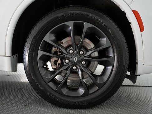 Used 2021 Dodge Durango SXT image 56