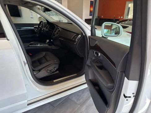 Used 2019 Volvo XC90 T6 Momentum w/ Advanced Package AWD/4WD image 37