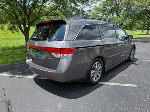 Used 2014 Honda Odyssey Touring Elite image 3