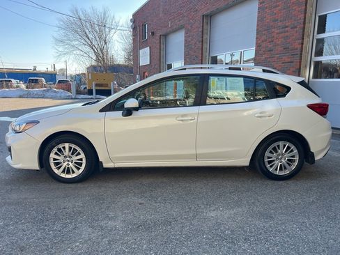 Used 2018 Subaru Impreza 2.0i Premium image 2