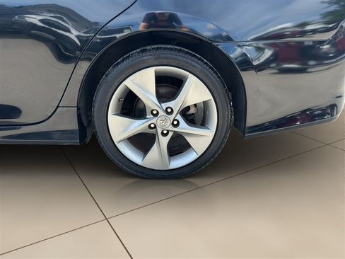 Used 2012 Toyota Camry SE FWD image 14