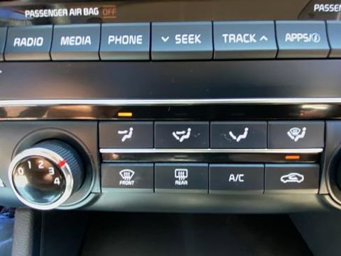 Used 2018 Kia Optima LX w/ 17" Alloy Wheels Package FWD image 27