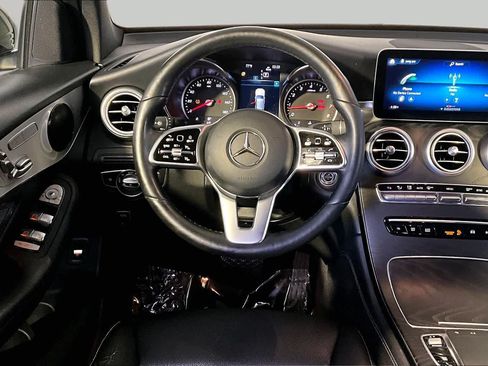 Used 2020 Mercedes-Benz GLC 300 4MATIC image 6