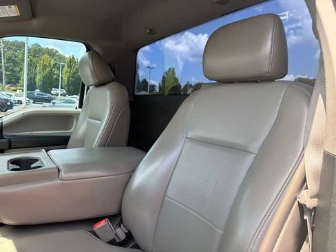 Used 2018 Ford F150 XL w/ Equipment Group 101A Mid AWD/4WD image 12