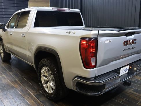 Used 2019 GMC Sierra 1500 SLE w/ SLE Value Package AWD/4WD image 3
