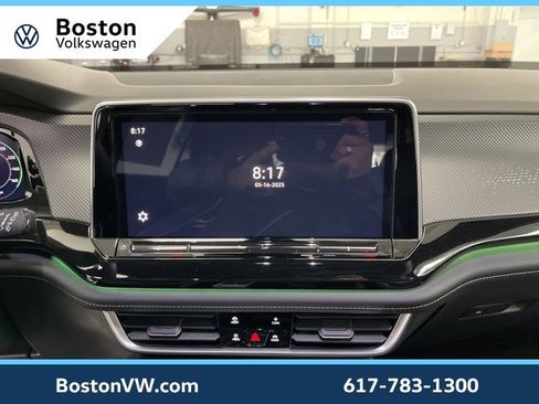 New 2025 Volkswagen Atlas Cross Sport SEL Premium R-Line image 15