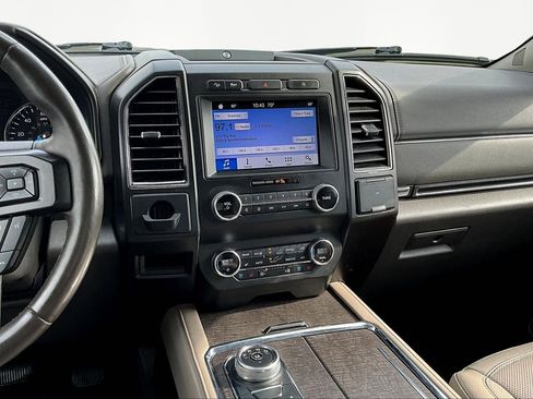 Used 2019 Ford Expedition Limited AWD/4WD image 9