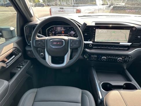 New 2025 GMC Sierra 2500 SLT w/ SLT Premium Package image 18