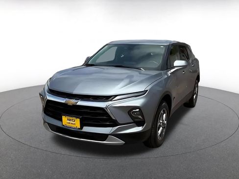 Used 2025 Chevrolet Blazer LT FWD image 6